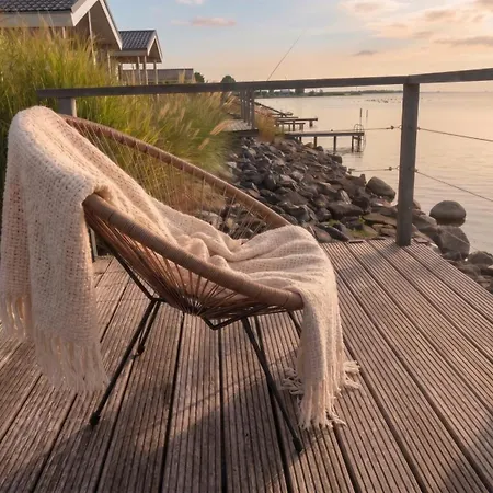 Sea Side Am Markermeer Modernes Waterfront Haus 6 Pers Camping